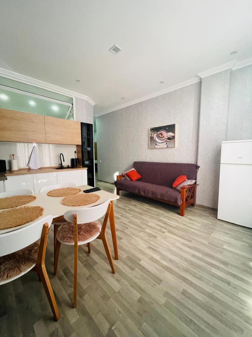 Kate'S New Cozy Apartment Kutaisi Exterior photo
